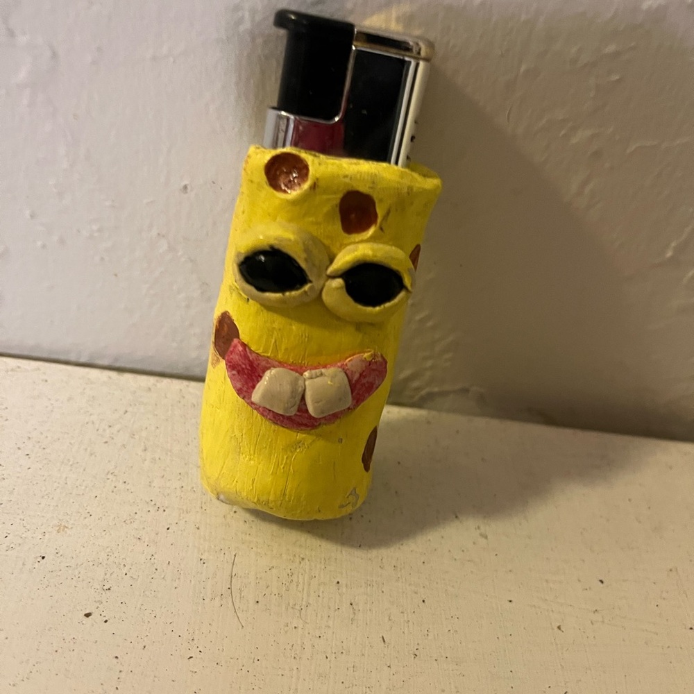 SpongeBob SquarePants Yellow Lighter Sleeve + additional characters